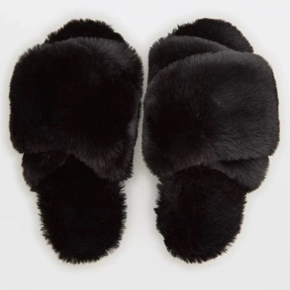 aerie Shoes - aerie Black Faux Fur Slide Slippers